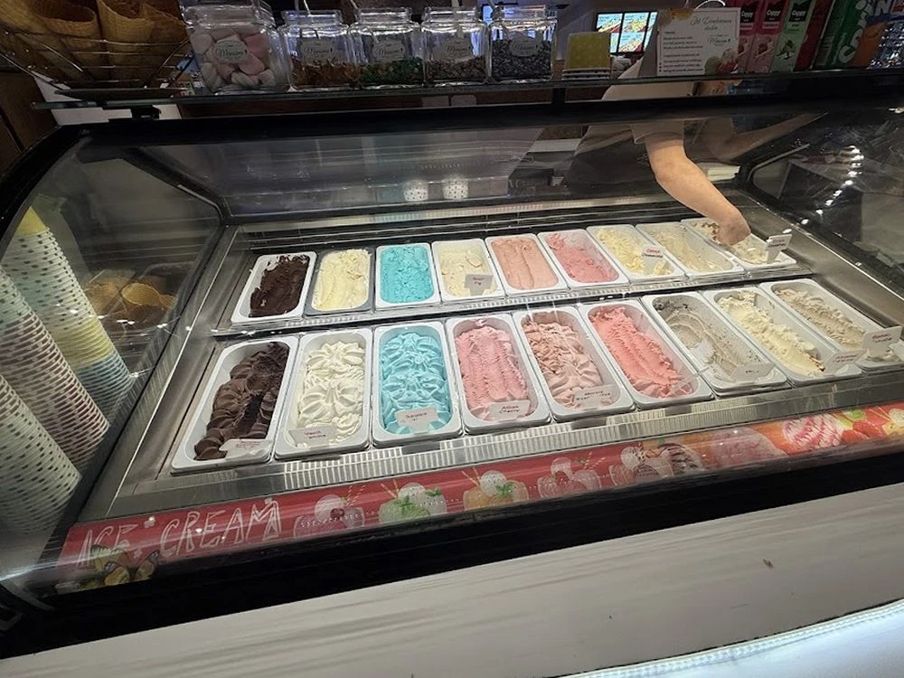 SENIOR MANSIMO GƏNCLİK MALL (Bakı)