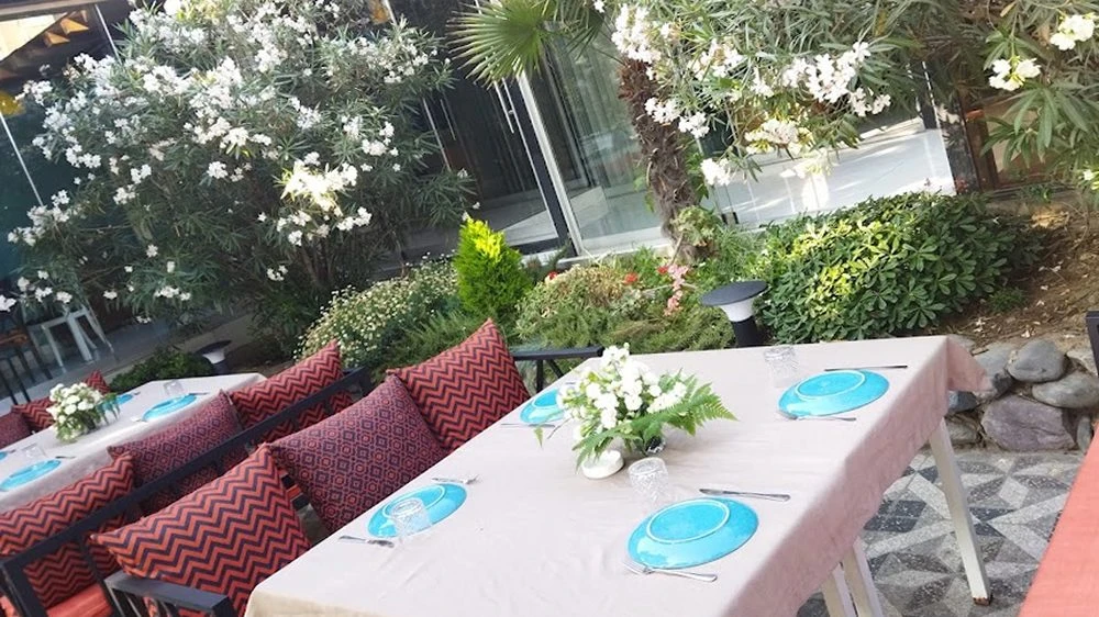 MƏHƏLLƏ RESTORAN (Bakı)