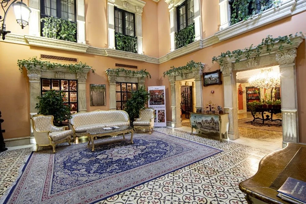 SAPPHIRE BAKU HOTEL (Otellər (bütün))