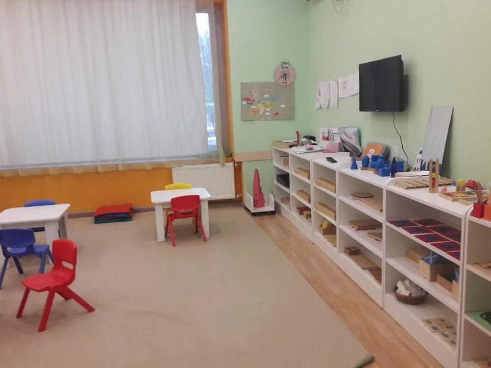 LITTLE FOX ACADEMY (Баку)