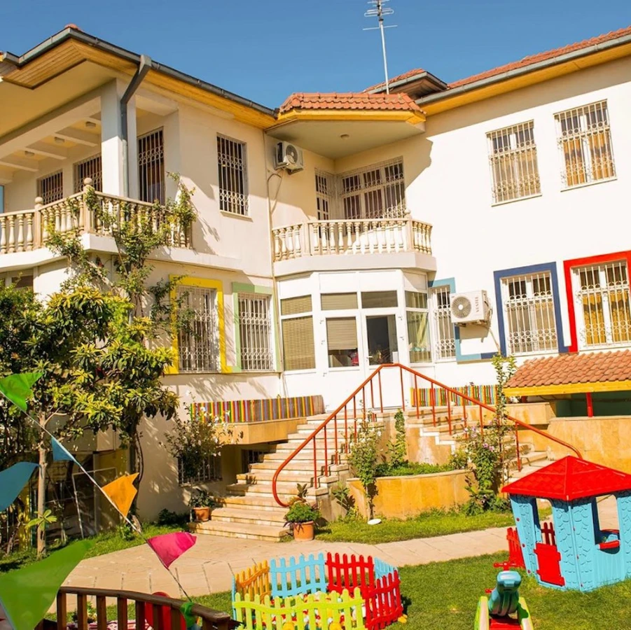 TODDLER TOWN ACADEMY (Baku)
