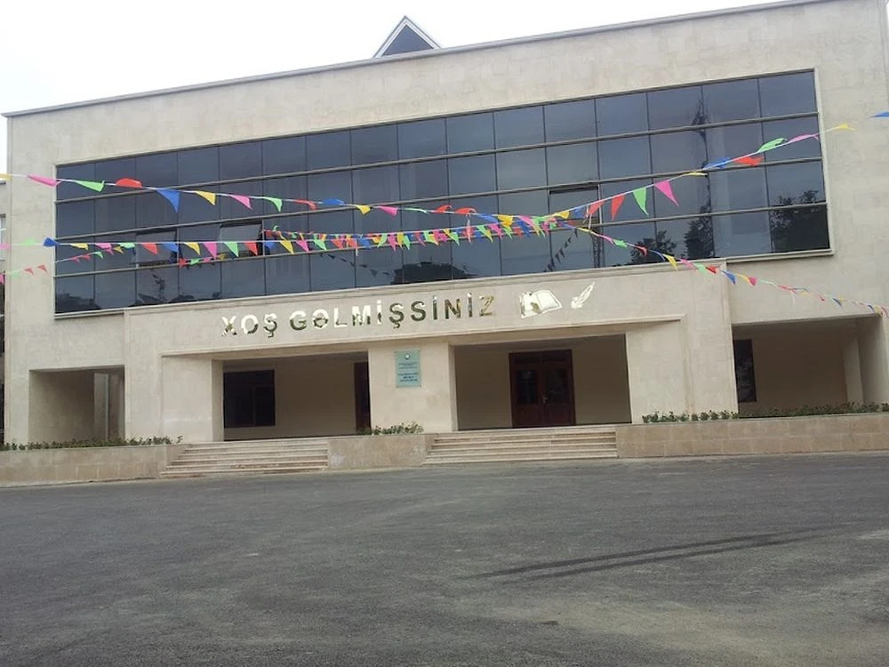 Secondary School No. 285 (Baku)