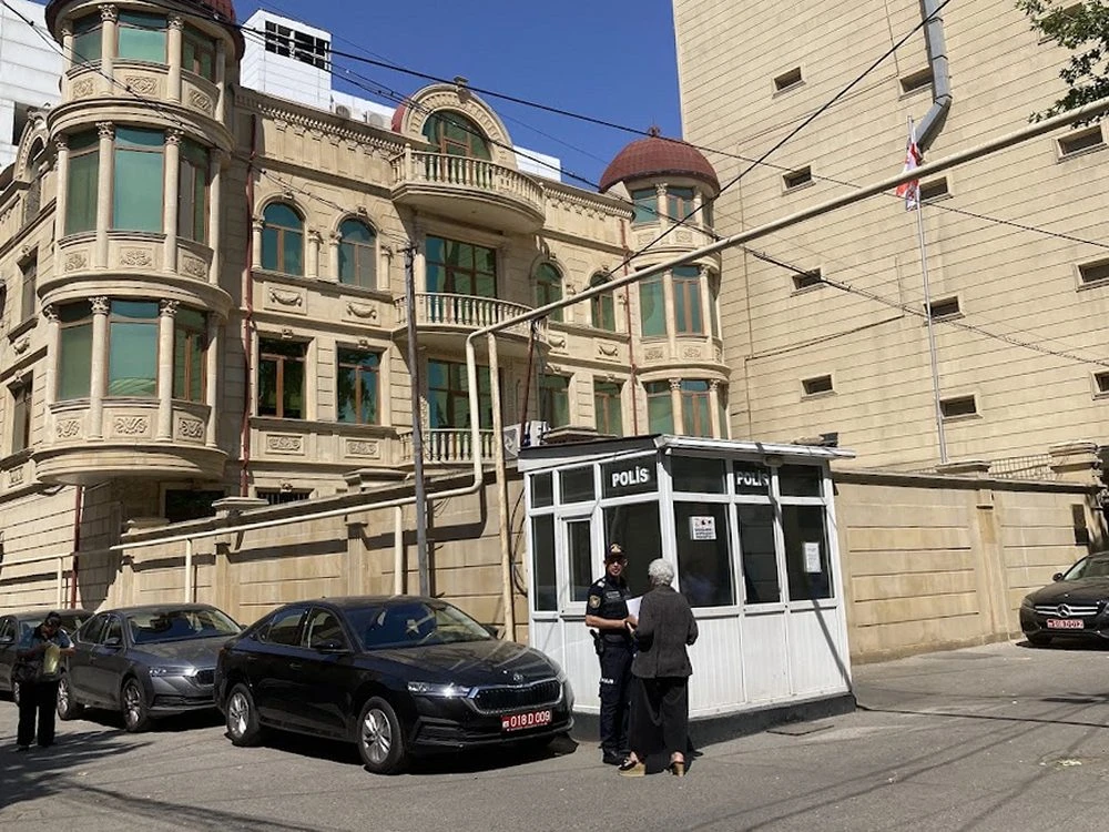 GüRCüSTAN RESPUBLIKASıNıN AZəRBAYCANDAKı SəFIRLIYI (Bakı)