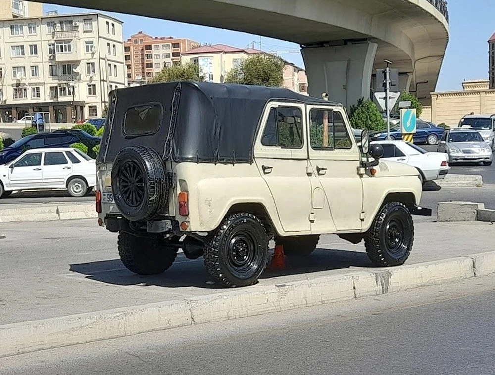 BAKU OIL SERVICES