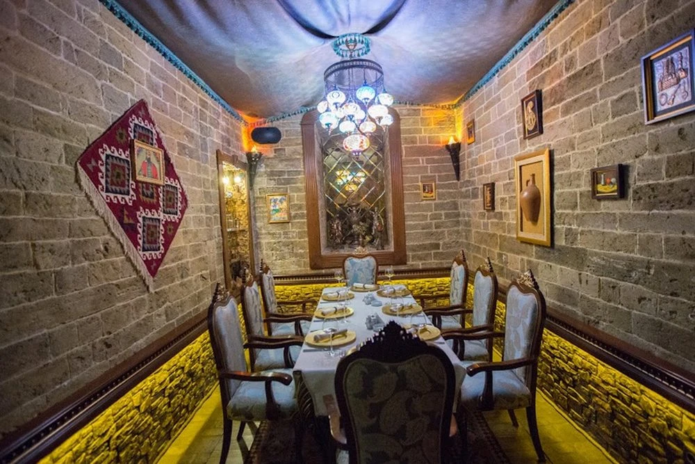 7 Gözəl Restaurant and Lounge (Bakı)