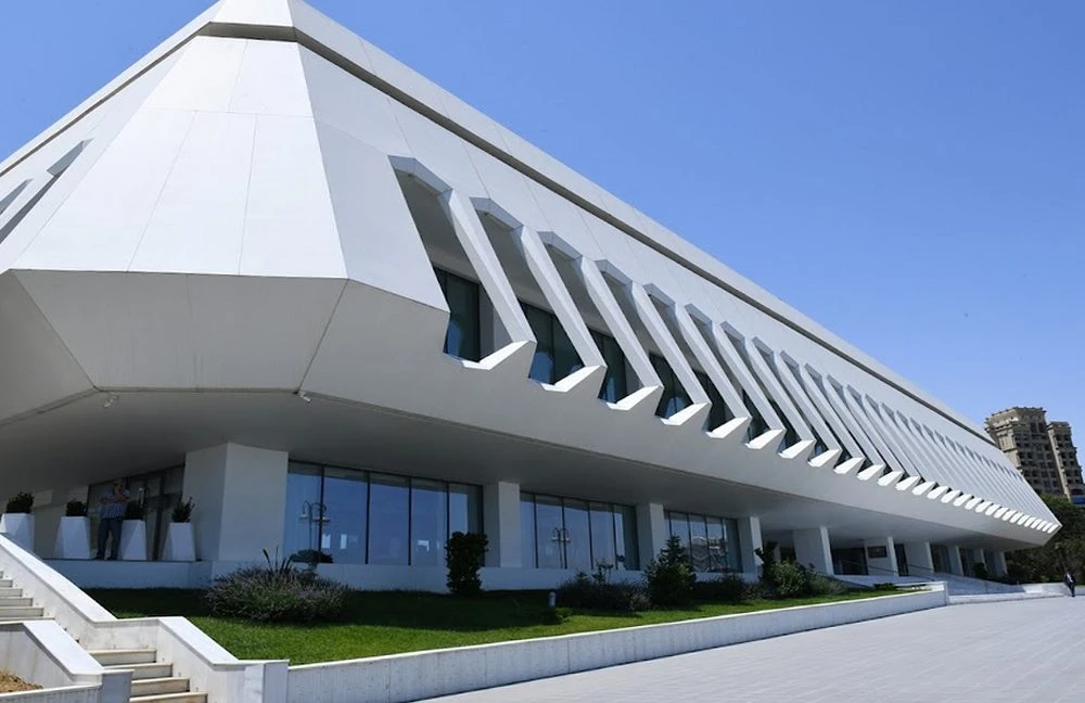 Gulustan Sarayi (Buildings (Mega structures)) (Baku)