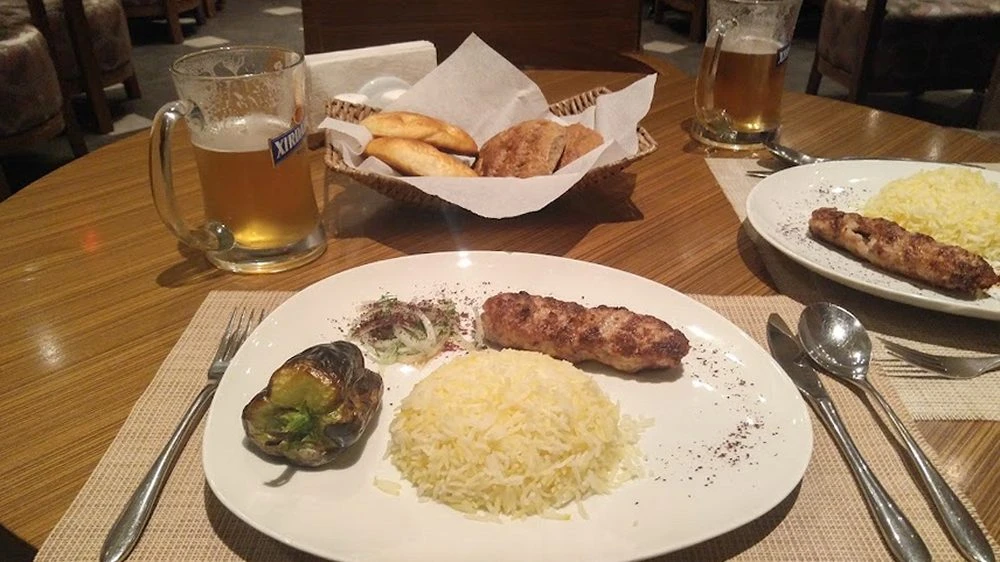 Avaz Dining & Lounge (Bakı)