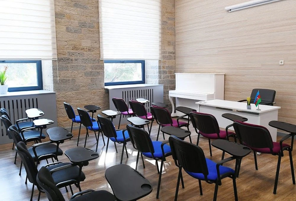 Children's School of Arts No. 2 named after V. Mustafazade (Baku)