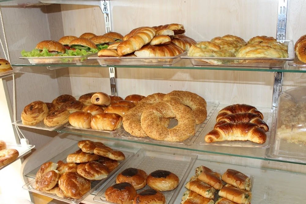 Bal Kimi Keyk şirniyyat mağazası (Bakı)