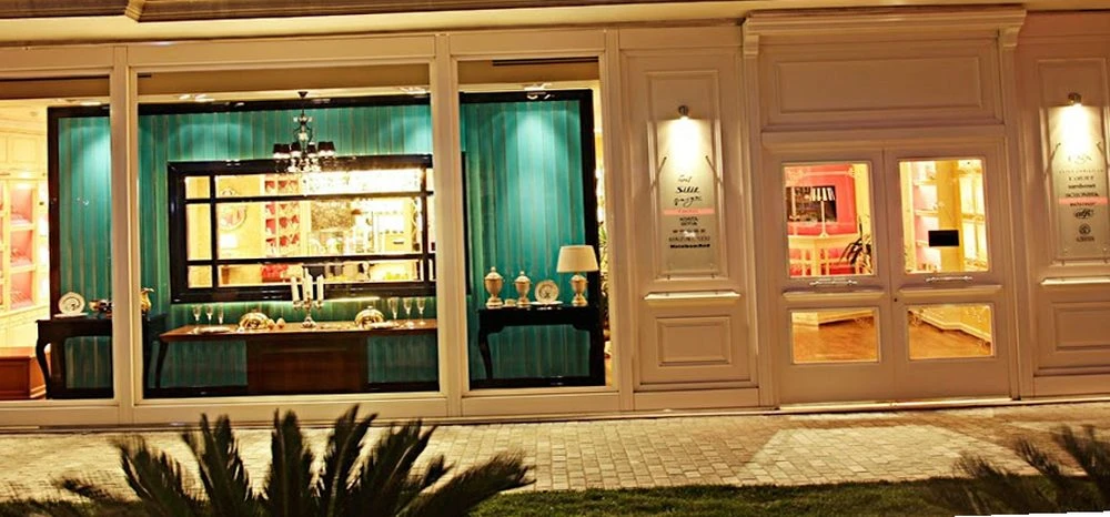 Mones saxsı qablar brend mağazası (Bakı)