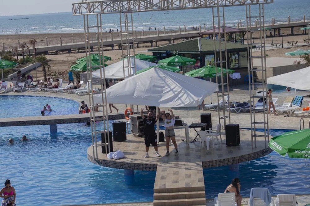 Хазар Golden Beach пляж (Баку)