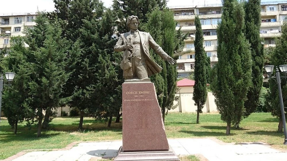 Statue of George Enescu (Baku)