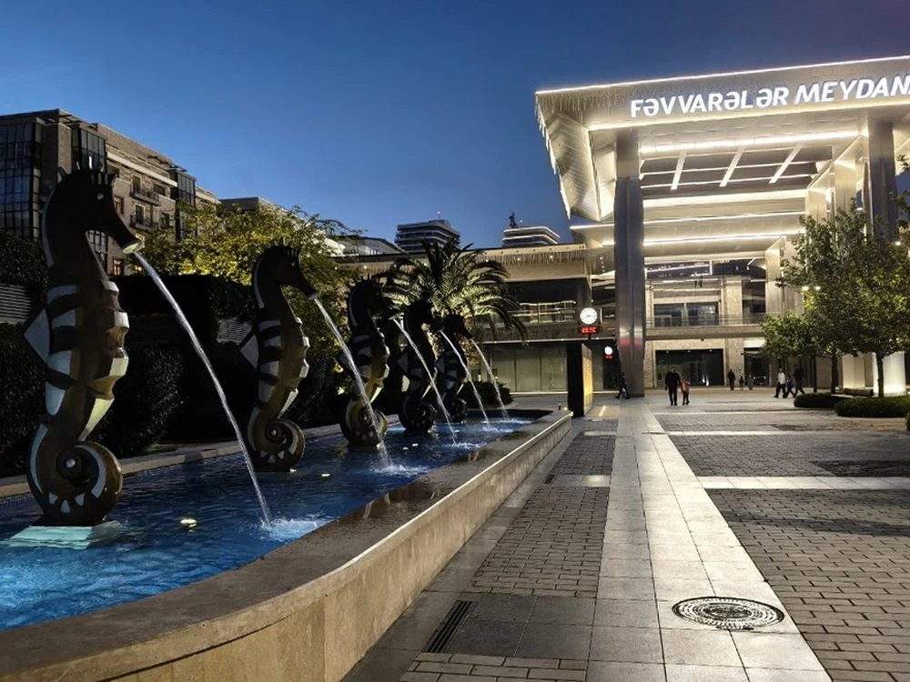 Fəvvarələr Meydanı (Bakı)