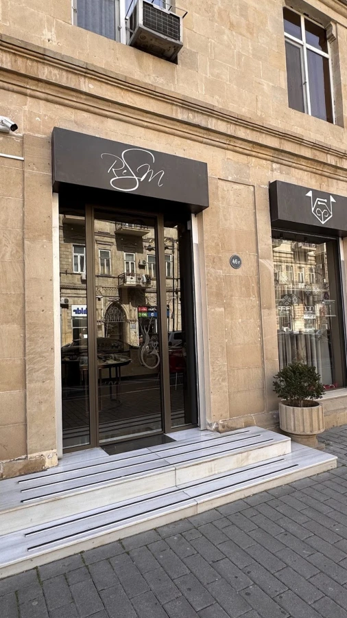 Resm jewelry store (Baku)