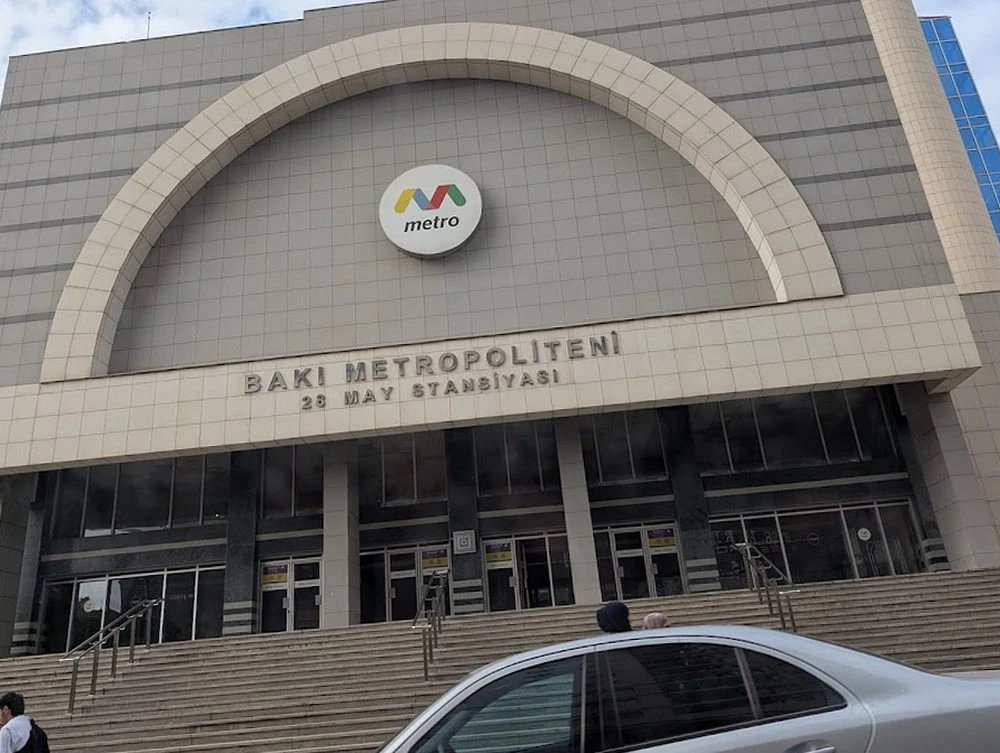 28 May Metro (Baku)