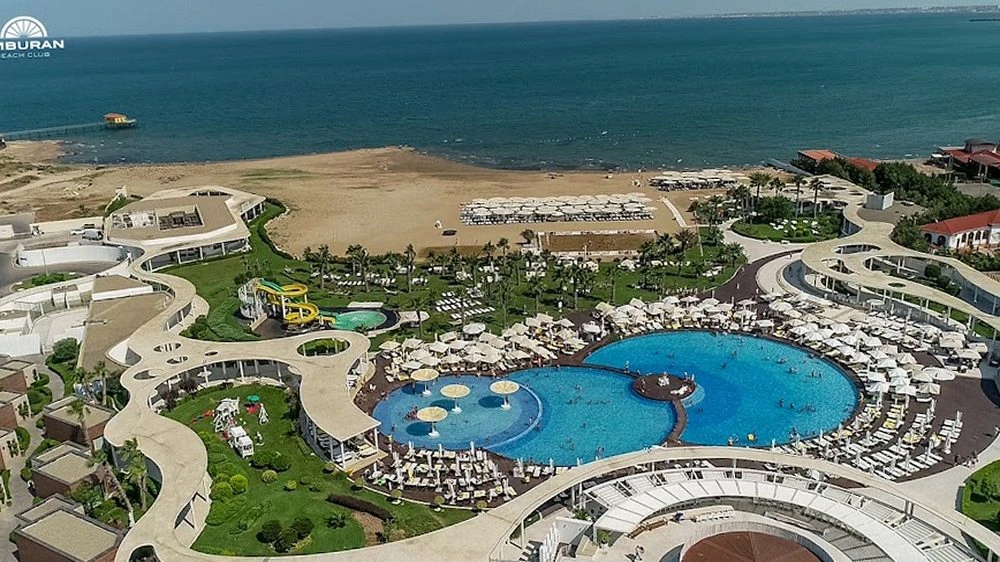 Amburan Beach (Баку)