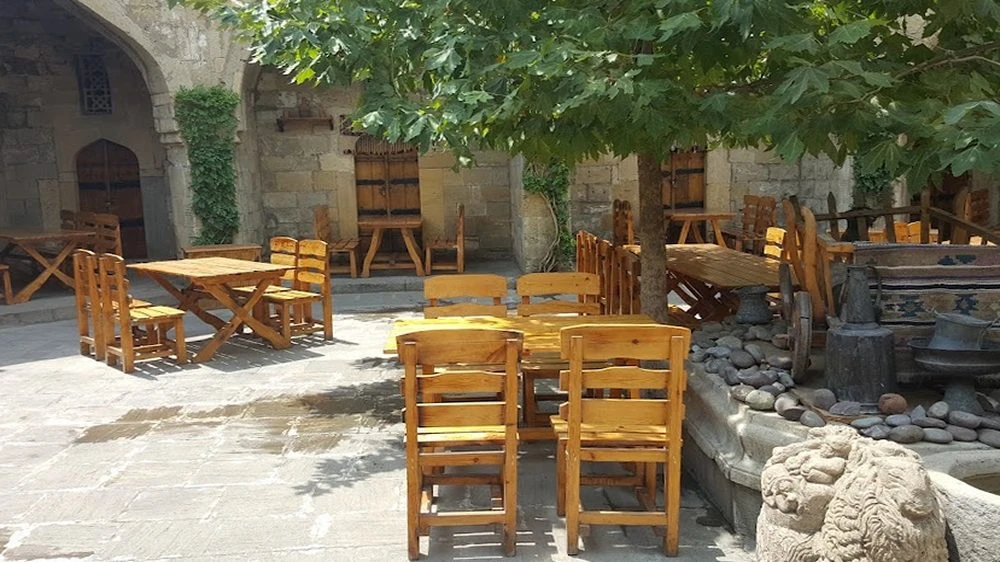 Multani karvansarayı (Bakı)