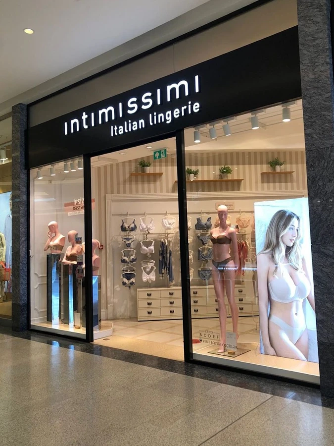 Intimissimi магазин женского нижнего белья (Баку)