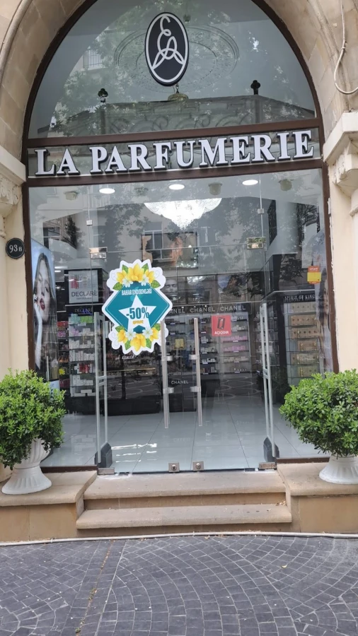 La Parfumeurie Classique ətriyyat mağazası (Bakı)