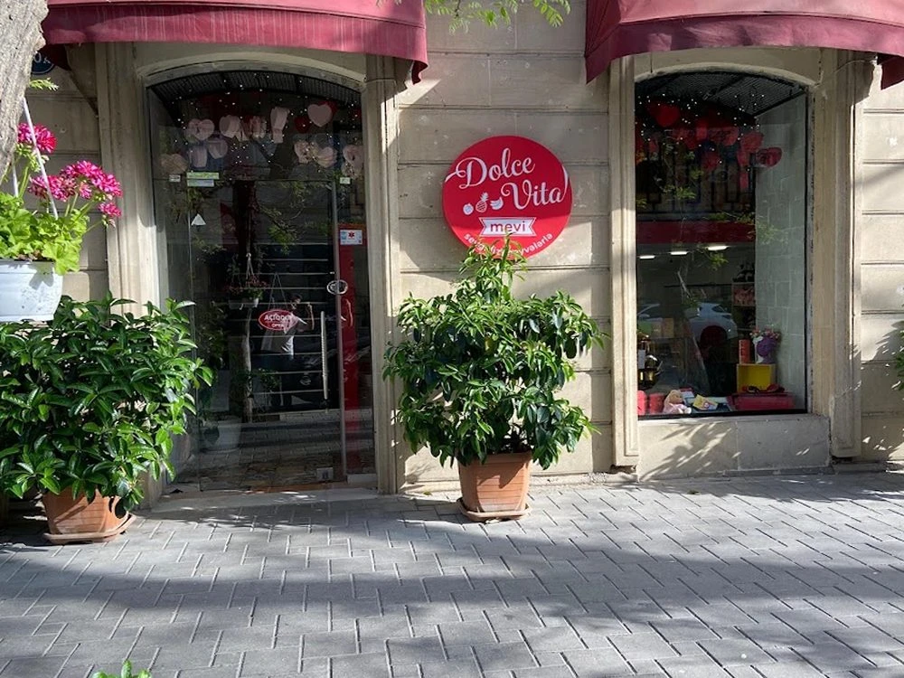 Dolce Vita Mevi (Baku)