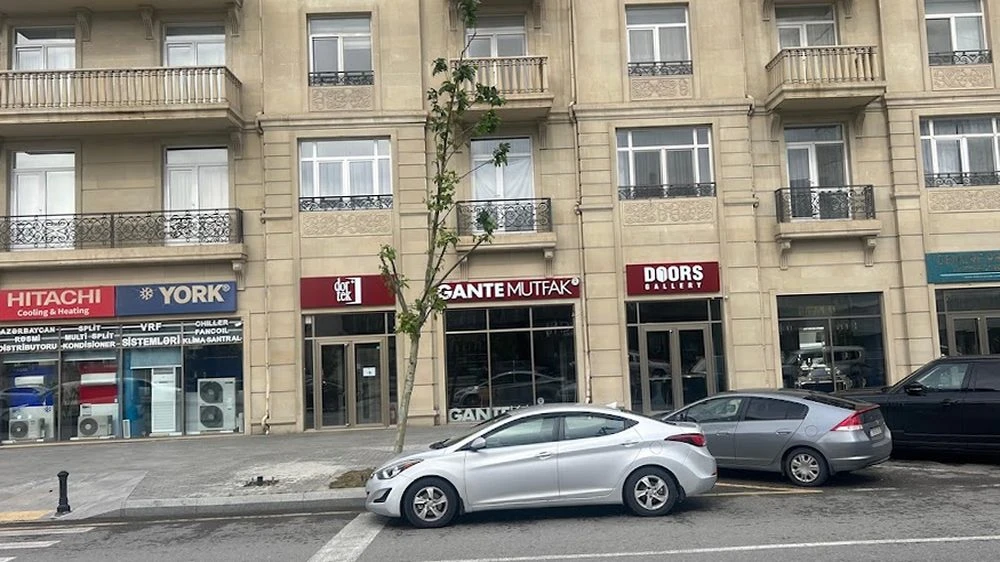Doors Gallery Door Store (Baku)