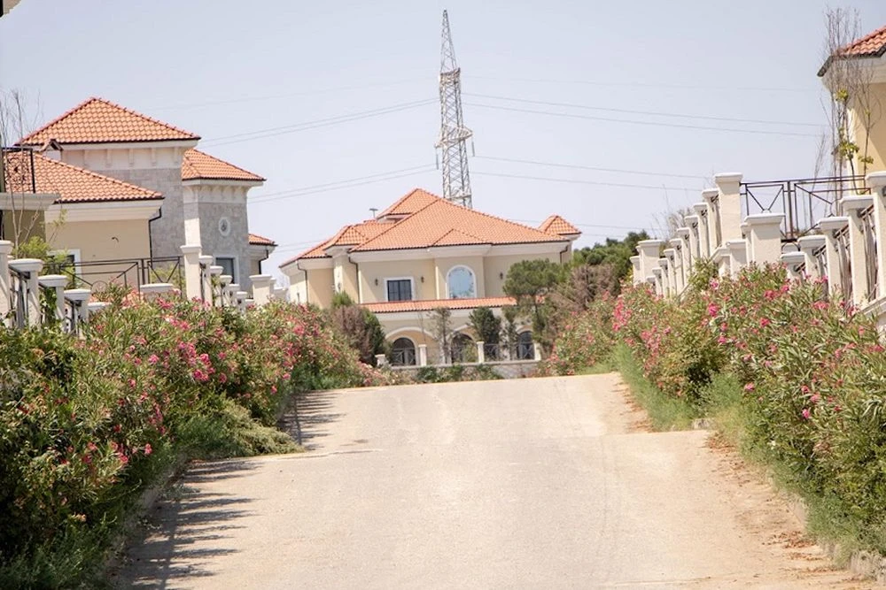 Villa Siena (Здания (Мегаструктуры)) (Баку)