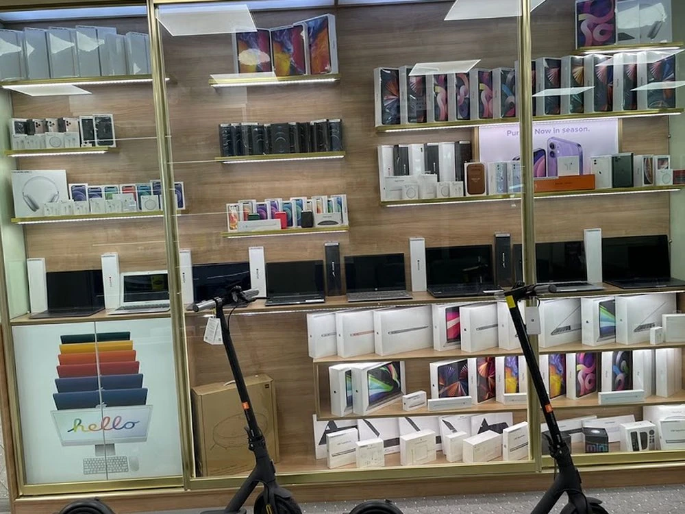 Shop Store Bakcell telefon mağazası (Bakı)