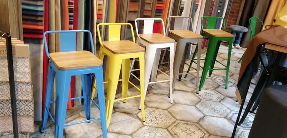 Tolix stullar və kreslolar mağazası (Bakı)