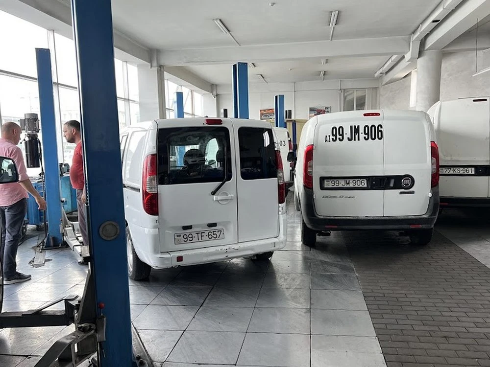 Avtouniversal MMC (Баку)