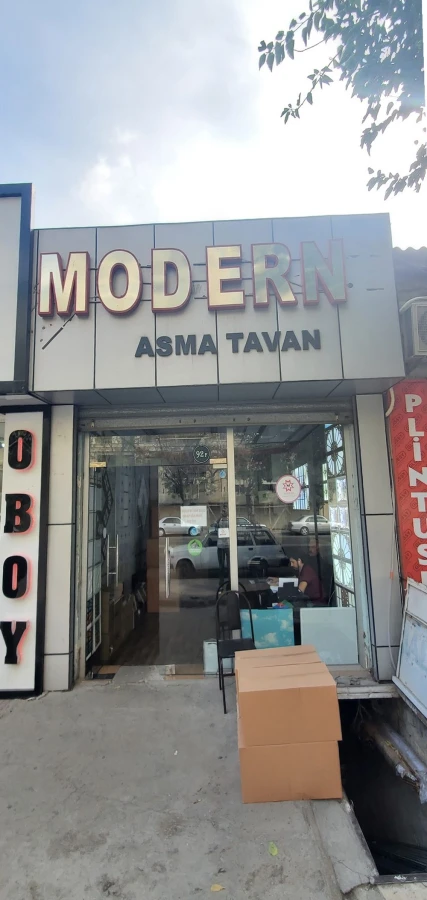 Modern asma tavan magazasi (Баку)