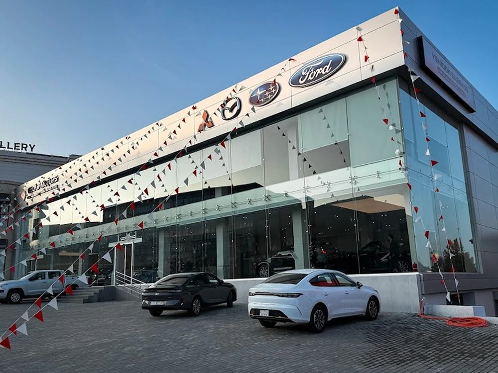 Qrup Motors şirkətinin avtosalonu (Bakı)