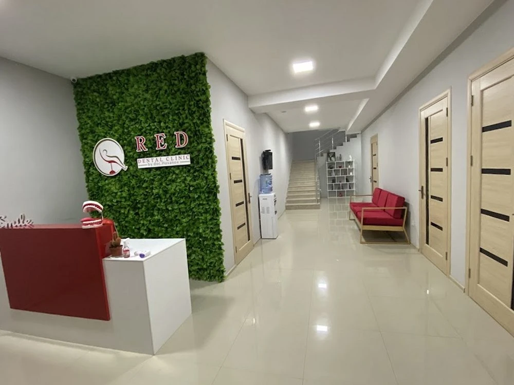 Red Dental stomatoloji klinikası (Bakı)