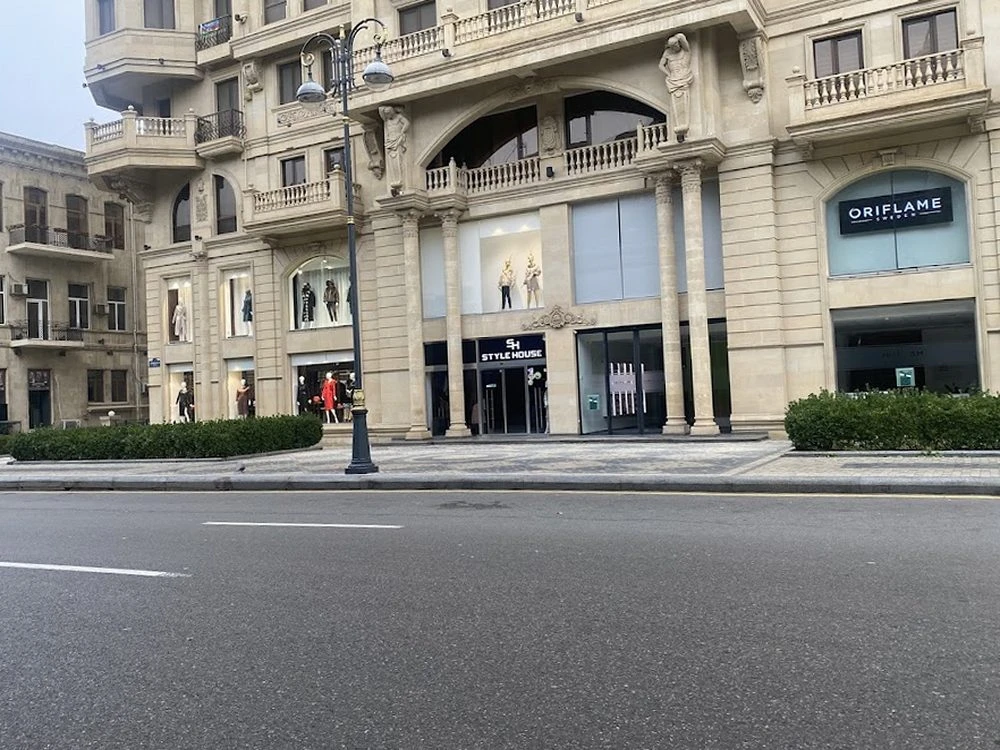 Orifleym firmasinin ofis-mərkəzi (Баку)