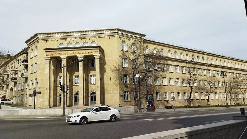Университет искусств (Баку)