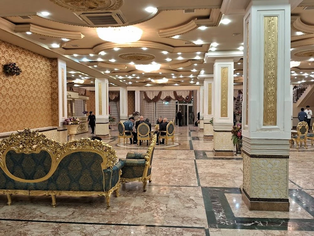 Luvr Plaza (Bakı)