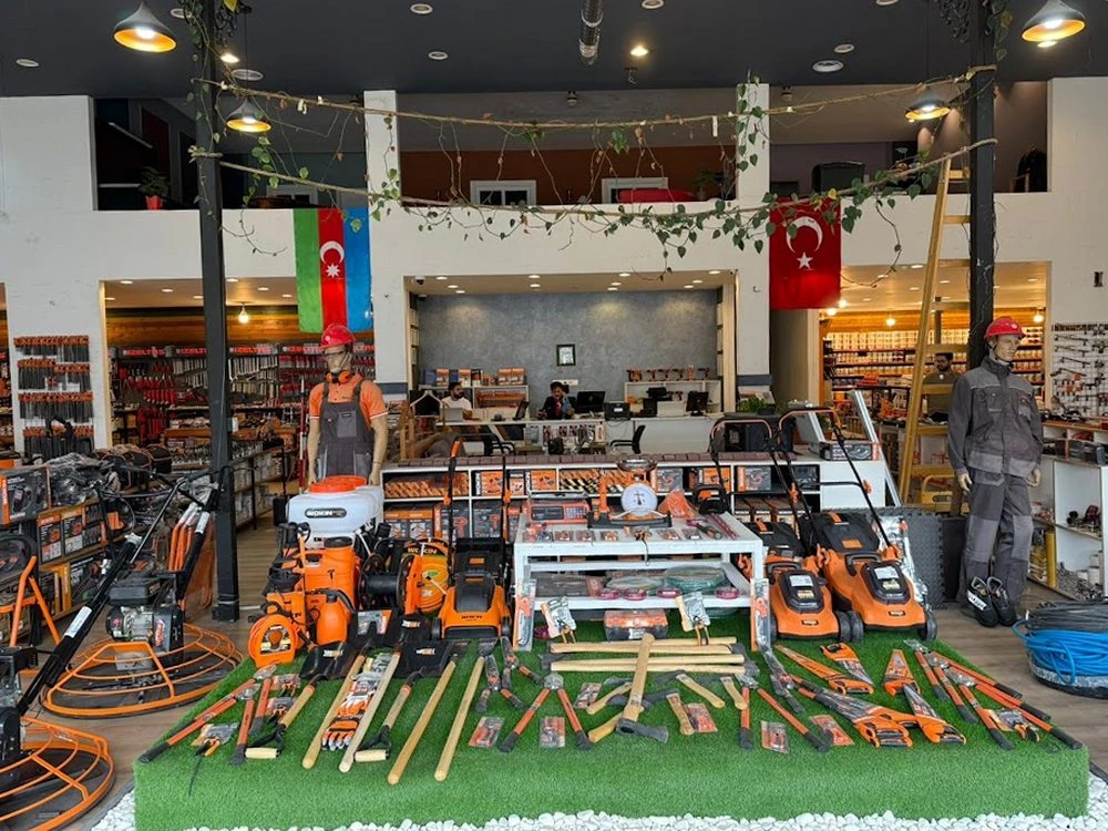 Yavuzlar Insaat tikinti materiallari mağazası (Baku)