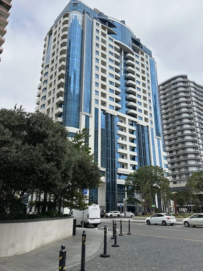 Yeni Hayat Plaza biznes merkəzi (Баку)