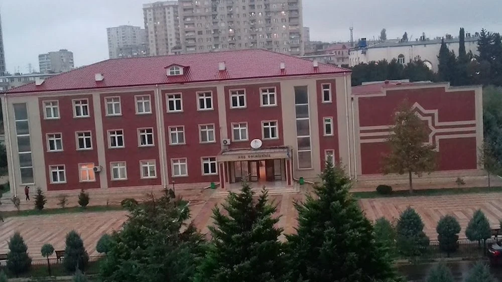 Zəngilan rayon 4№-li tam orta məktəbi (Bakı)