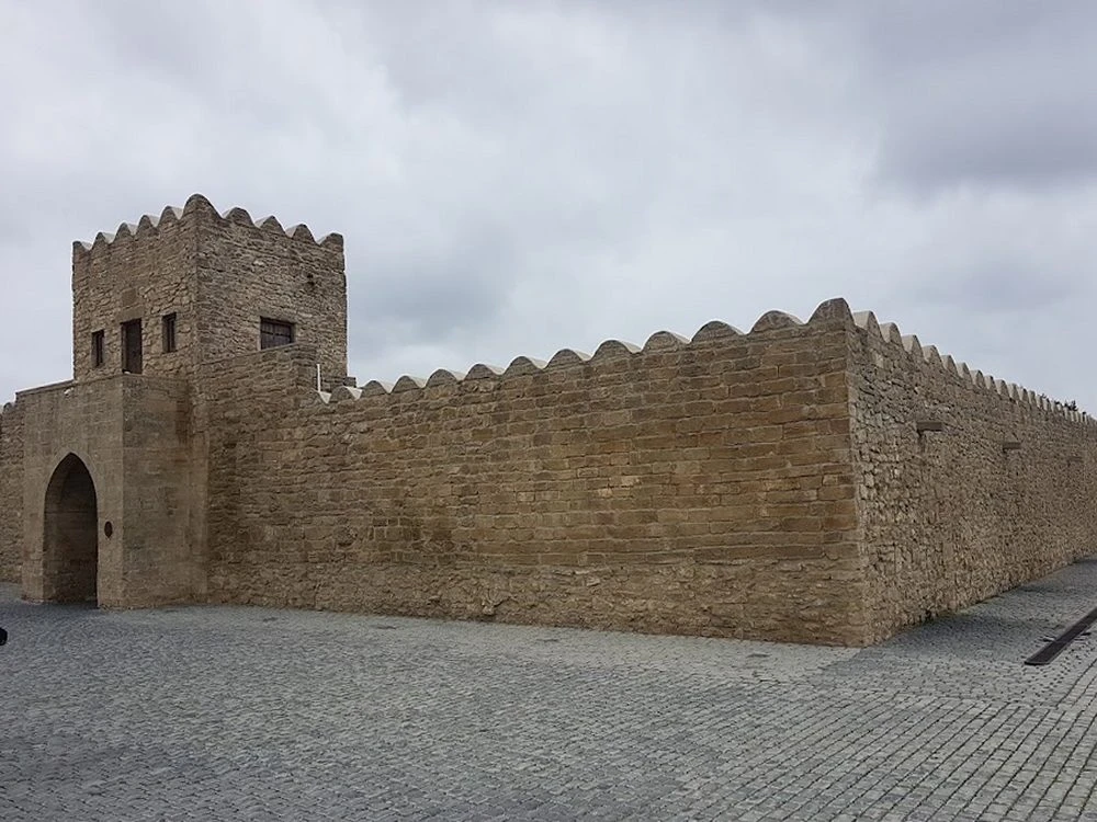 Atəşgah Tarixi- Arxitektura Qoruğu (Bakı)