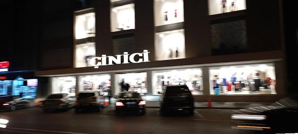 Çinici geyim mağazası (Bakı)