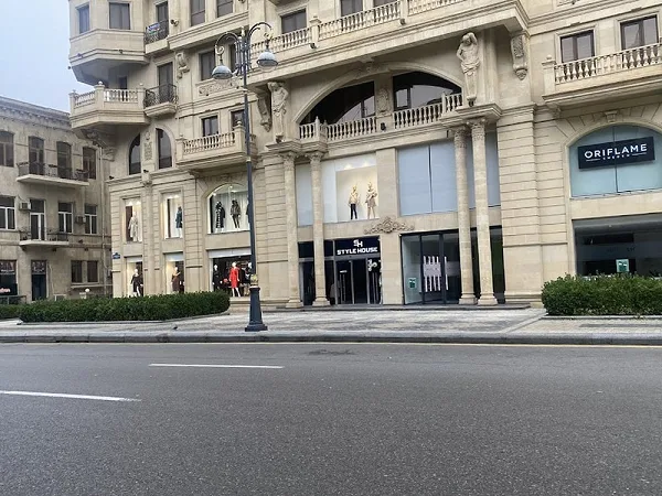 Oriflame Perfumery Store (Baku)