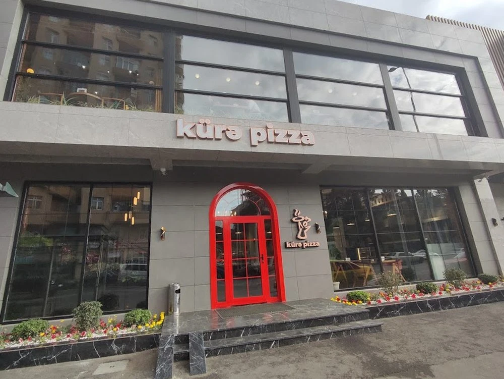 KÜRƏ PIZZA (2) (Bakı)