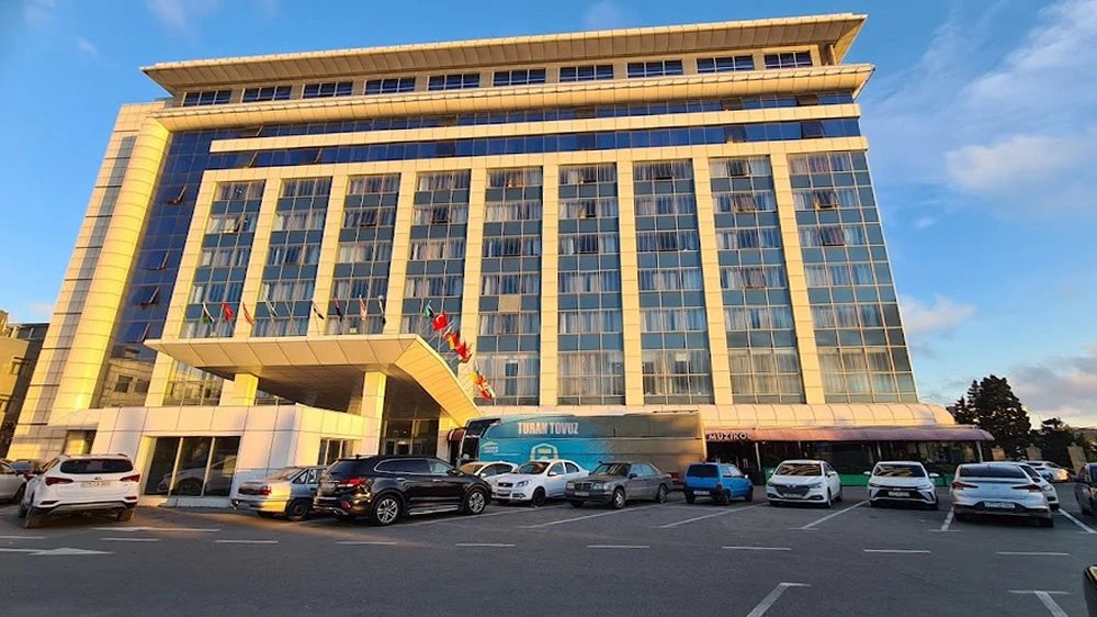 Caspian Business Hotel by Midway (Baku)
