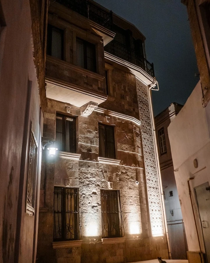 Maajid Hotel (Baku)