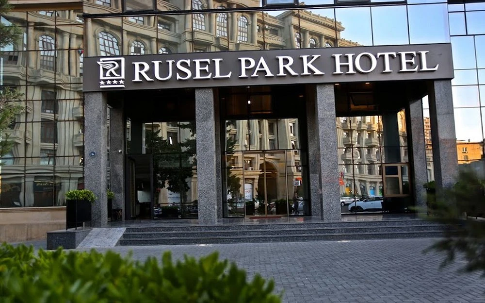 Rusel Park Hotel (Bakı)