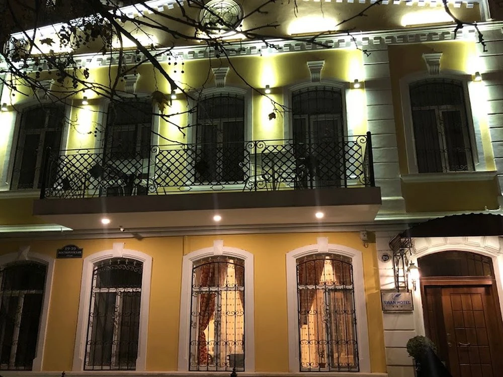 Swan Hotel (Bakı)