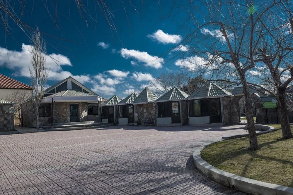 AZERBAIJAN ANIMAL RESCUE CENTER (Bakı)