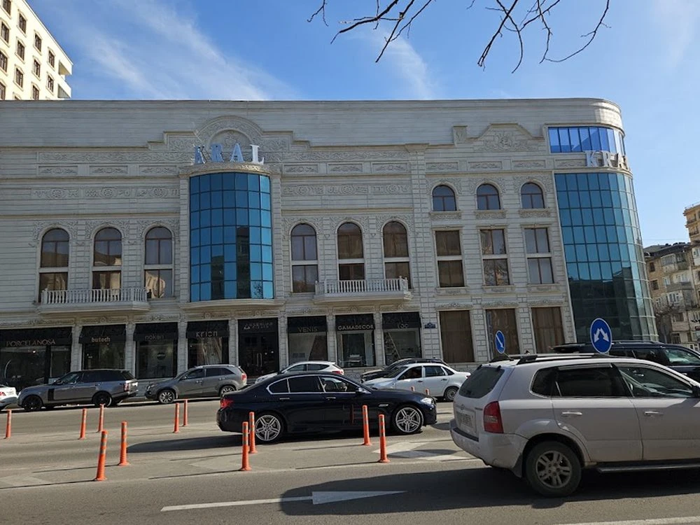 Крал (Баку)