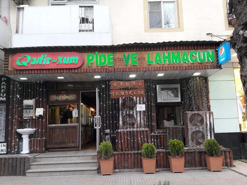 Qedir xum (Bakı)