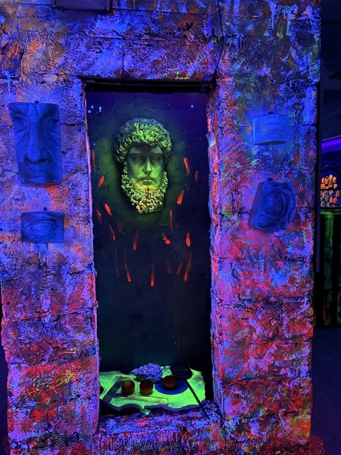 FARHOUSE NEON ART MUSEUM (Baku)